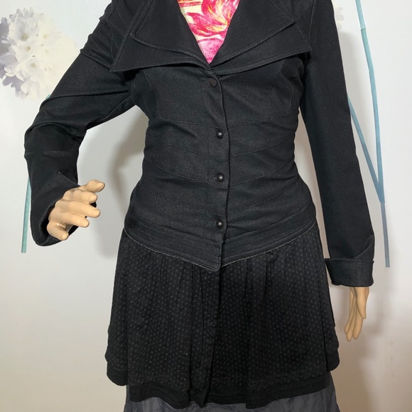 Very unique long flair blazer - Picture 4 of 7